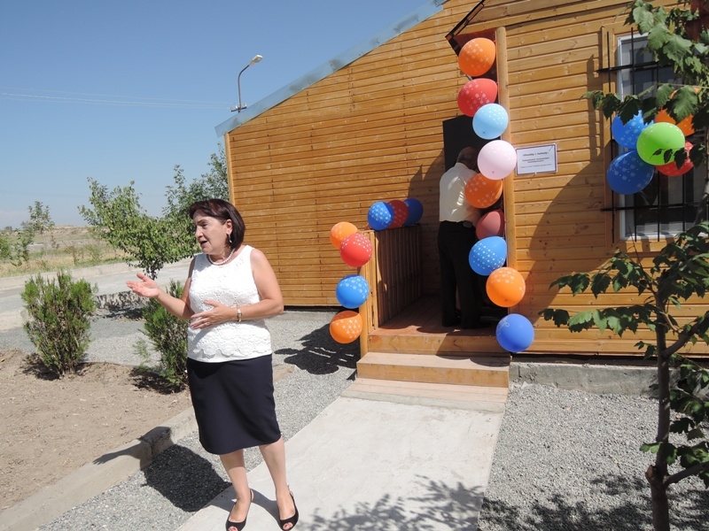 Մեծամորում բացվեց “Ընտանիք և համայնք” ՀԿ-ի նոր մասնաշենքը