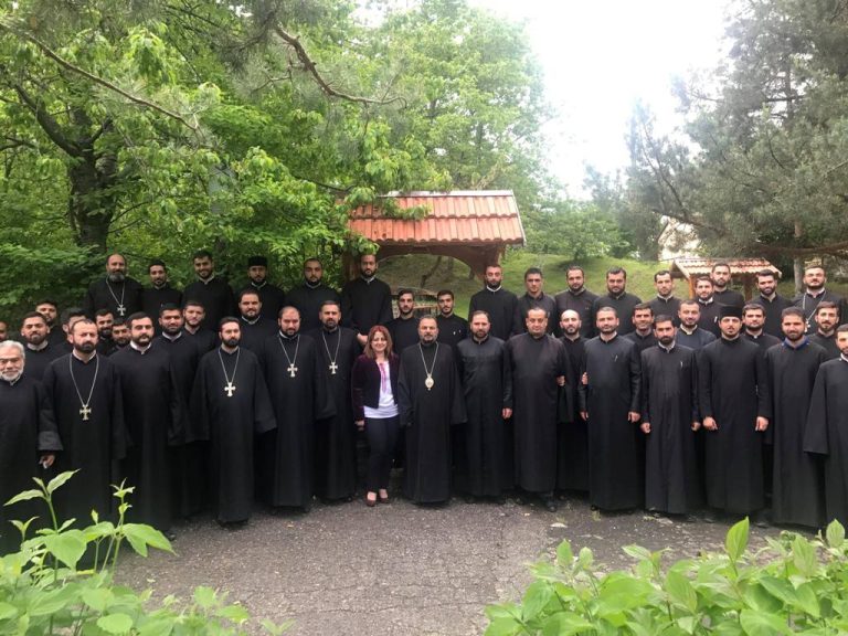 Բանակի հոգևոր սպասավորները զինվեցին հոգեբանական գիտելիքով