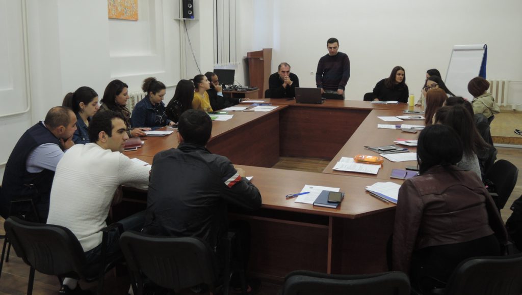 Համայնքային խնդիրները՝ Շիրակի թեմի երիտասարդների լուսաբանման կենտրոնում