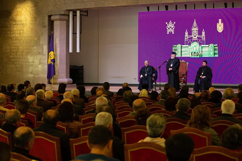 Կլոր սեղան հիմնադրամը մասնակցեց Ամենայն Հայոց Կաթողիկոսի տարեմուտի հանդիպմանը