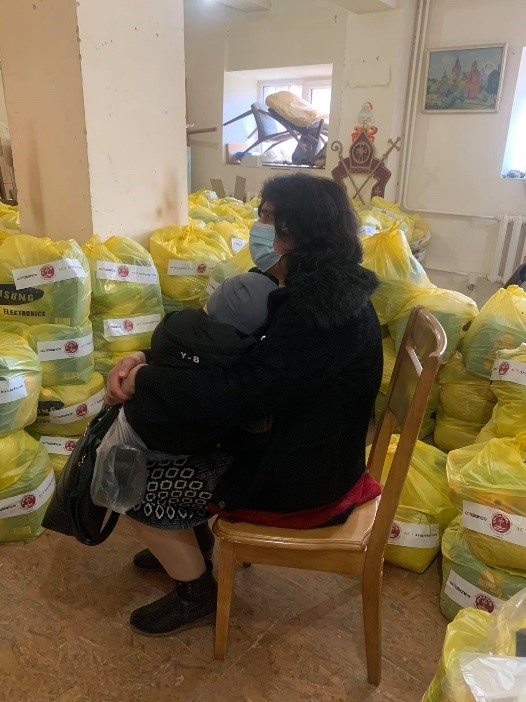 ART food packs woman from Artsakh 5