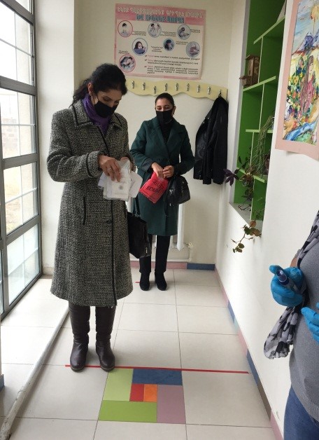 2 Karakert Armenia Round Table Humanitarian Aid COVID 19