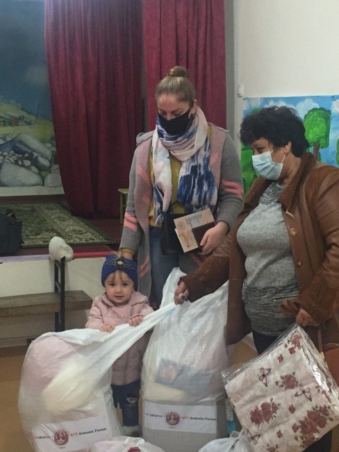 6 Karakert Centre humanitarian aid for displased children from Karabakh roundtable act.am