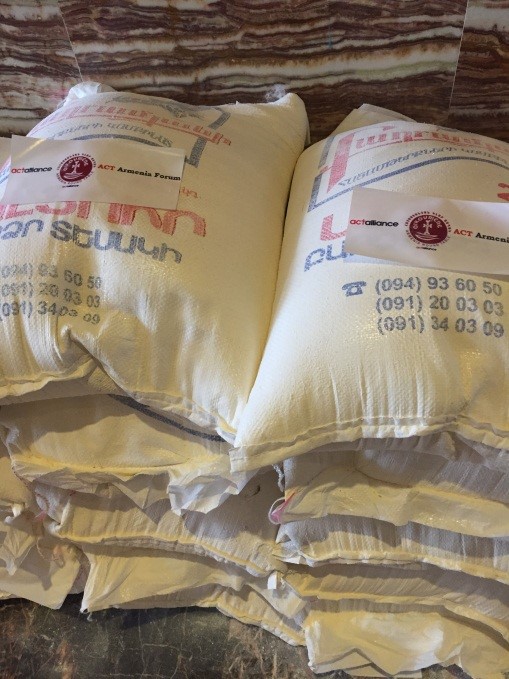 9 Tsakhkadzor humanitarian aid for displased children from Karabakh roundtable act.am