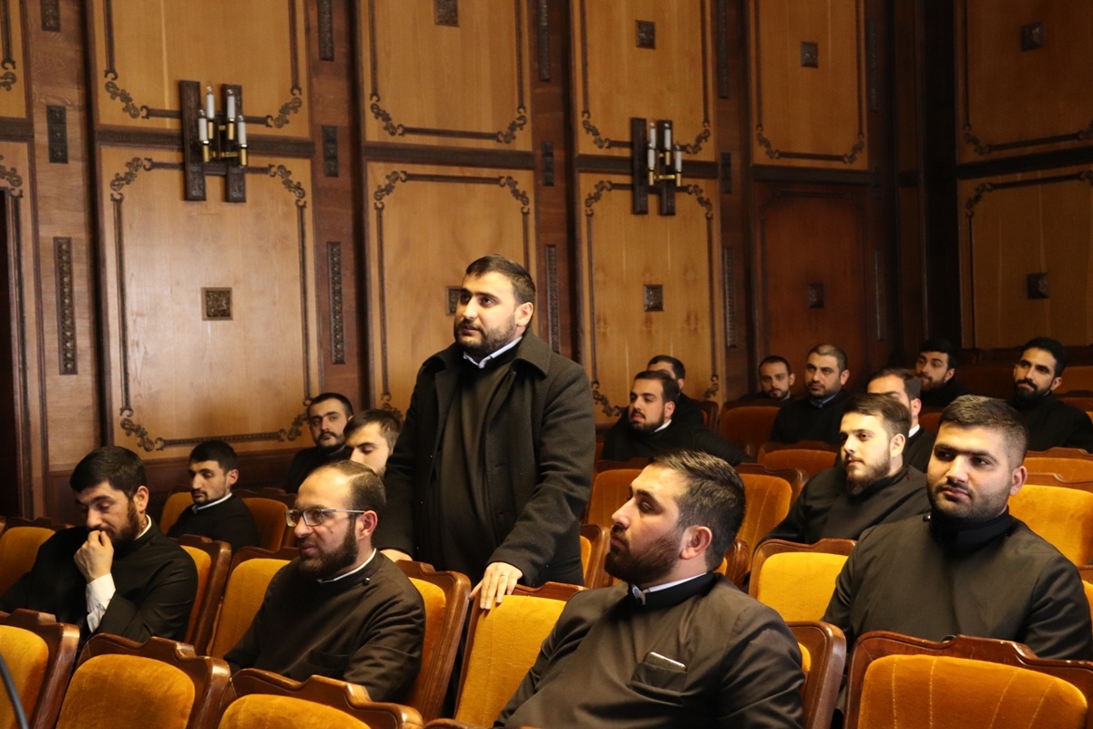 «Սարկավագի առաքելությունը 21-րդ դարում. Սոցիալ-հոգևոր-հոգեբանական աջակցության հմտություններ» խորագրով դասընթաց