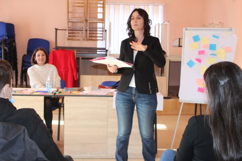 20 Armenia Round Table Responsible Fatherhood