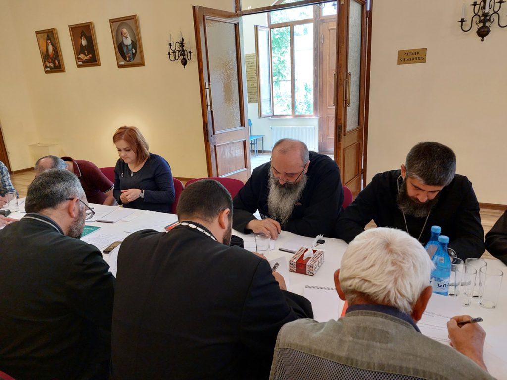 Հանդիպում Տավուշի թեմի քահանաների և սոցիալական ոլորտի ներկայացուցիչների հետ