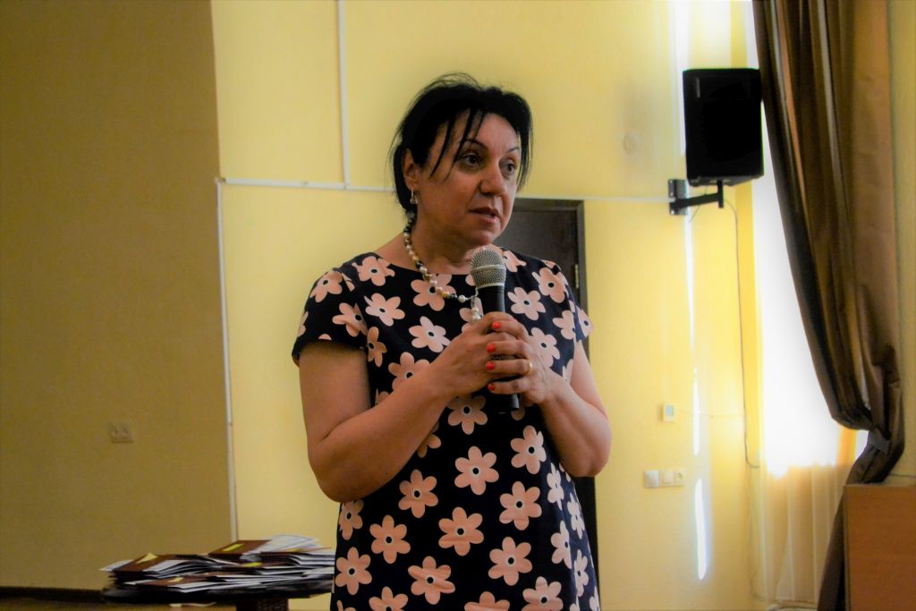 4_Training for_44-day_war-suffered-families_Press_release_WCC_ART_Gatweway_Art_House-23-06-22