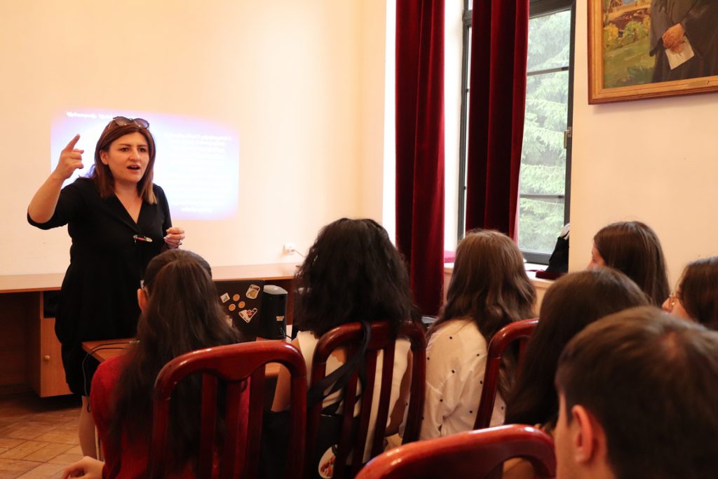 «Համացանցային մարտահրավերներ» դասընթացը Լոռու մարզում