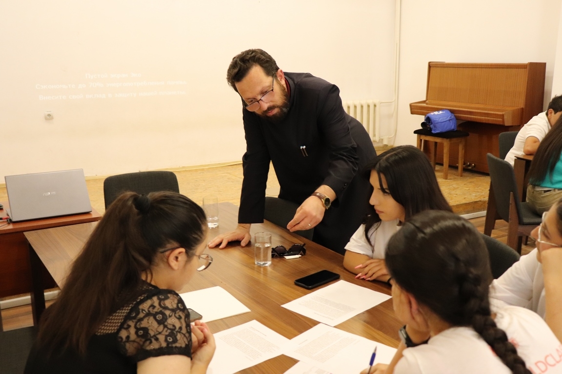 «Առաջնորդություն» թեմայով դասընթաց Շիրակում