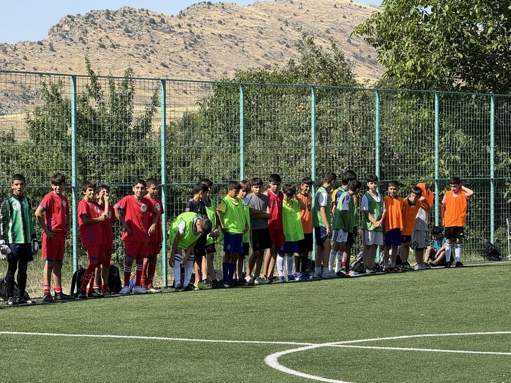 Զանգակատանը կայացավ 44-օրյա պատերազմի երկու հերոսի հիշատակին նվիրված հուշամրցաշարը