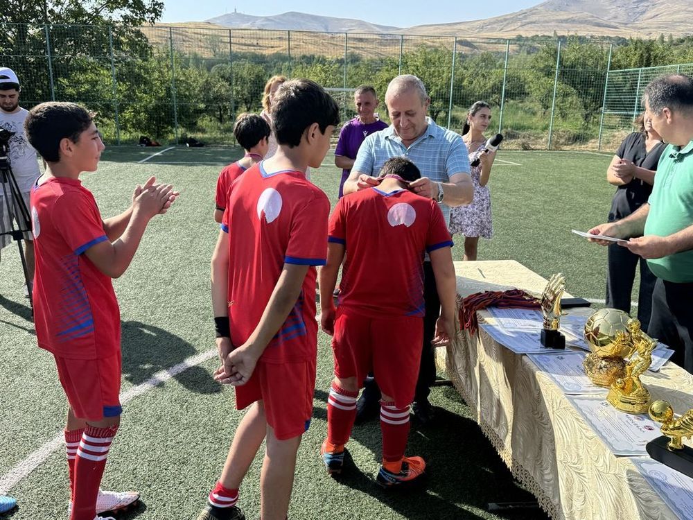 Զանգակատանը կայացավ 44-օրյա պատերազմի երկու հերոսի հիշատակին նվիրված հուշամրցաշարը