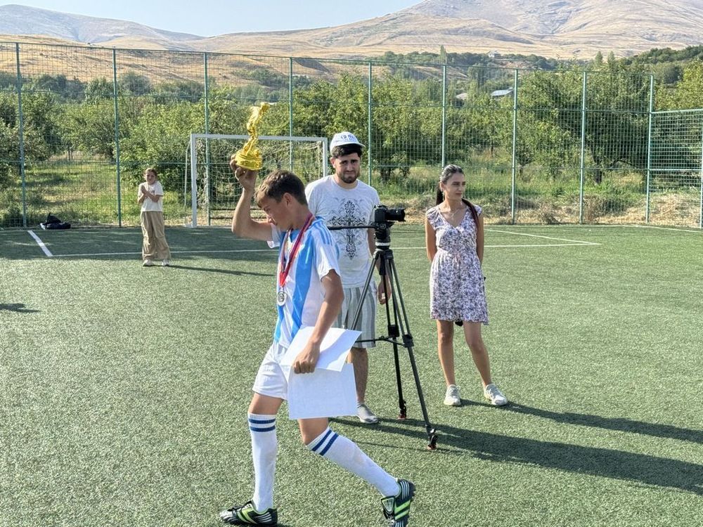 Զանգակատանը կայացավ 44-օրյա պատերազմի երկու հերոսի հիշատակին նվիրված հուշամրցաշարը
