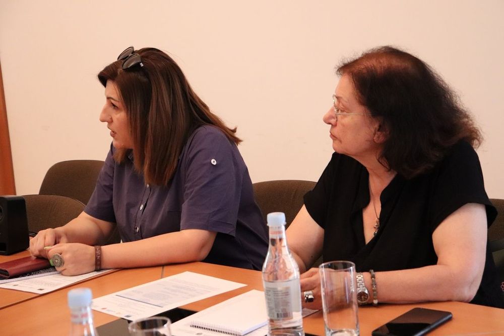 Եկեղեցու թեմերի  սոցիալական աշխատողներն ուսումնասիրել են ընտանիքի բարեկեցությանը նպաստող ժամանակակից մեդիա հնարքները 