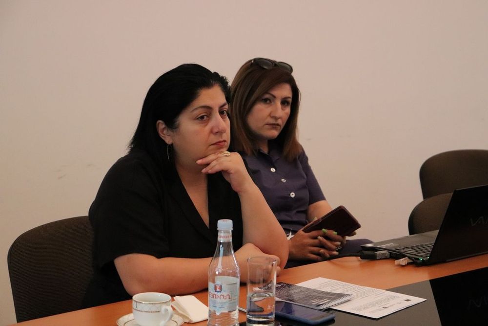Եկեղեցու թեմերի  սոցիալական աշխատողներն ուսումնասիրել են ընտանիքի բարեկեցությանը նպաստող ժամանակակից մեդիա հնարքները 