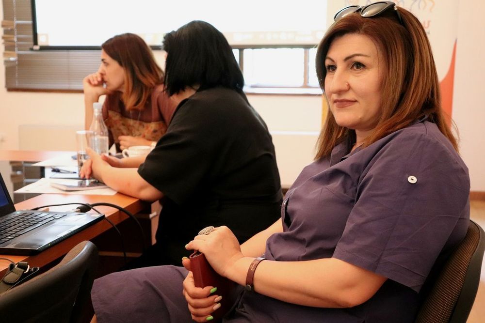 Եկեղեցու թեմերի  սոցիալական աշխատողներն ուսումնասիրել են ընտանիքի բարեկեցությանը նպաստող ժամանակակից մեդիա հնարքները 