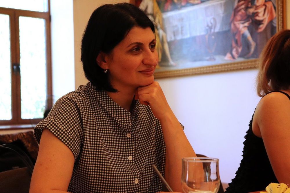 Եկեղեցու թեմերի  սոցիալական աշխատողներն ուսումնասիրել են ընտանիքի բարեկեցությանը նպաստող ժամանակակից մեդիա հնարքները 