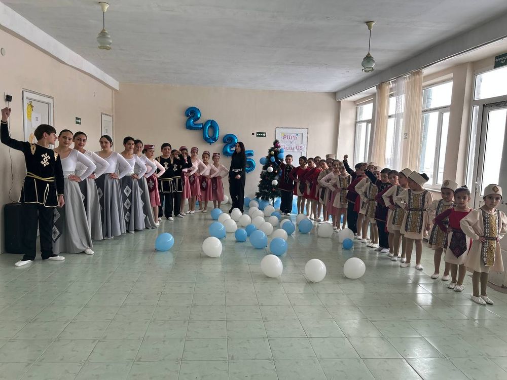 Dance groups in Vardenis present their year-end performance