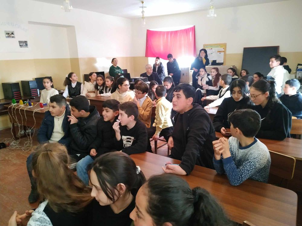 Developmental Education in Action: debate and knowledge clubs launched in Amasia and Ashotsk